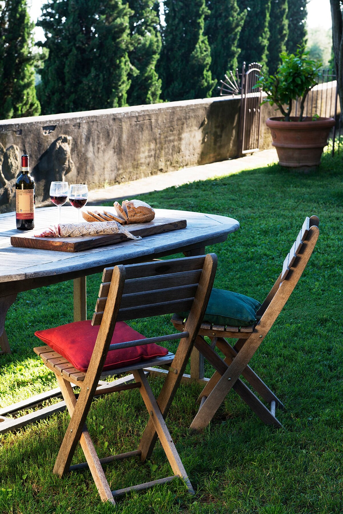 Aperitif in the garden
