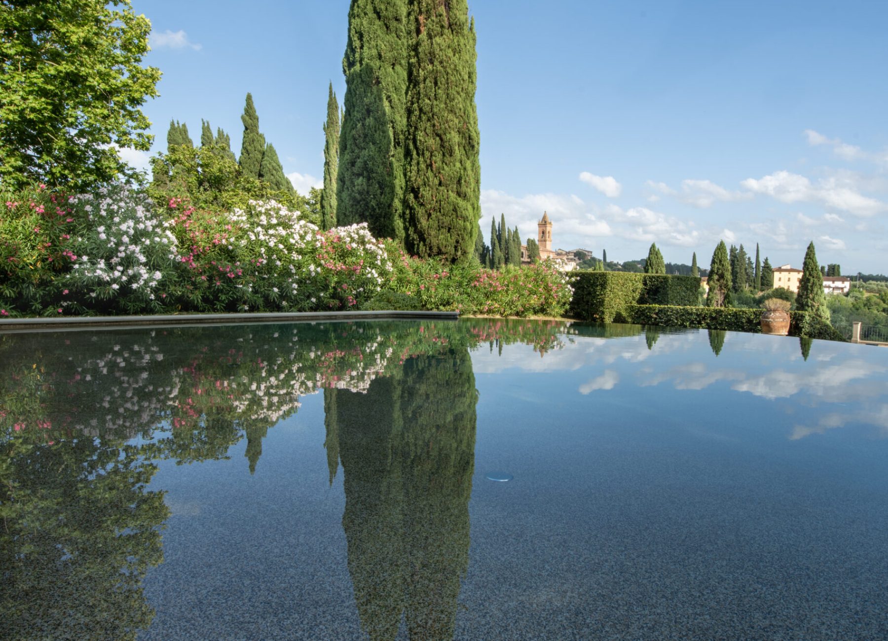 dimora-storica-majnoni-baldovinetti-esterno-piscina-pool-marti-pisa-toscana-fattoriamajnonibaldovinetti