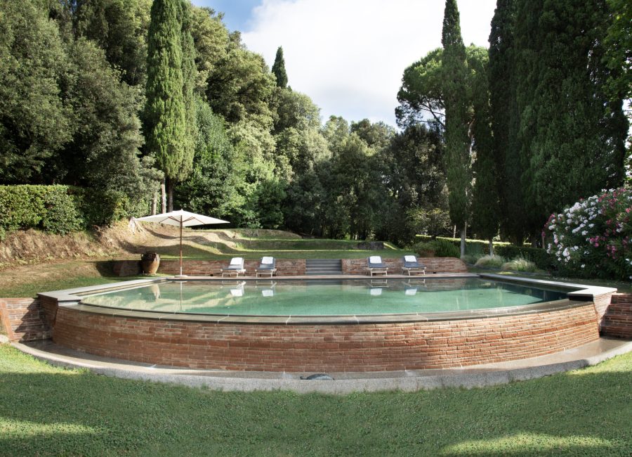 dimora-storica-majnoni-baldovinetti-esterno-piscina-pool-marti-pisa-toscana-fattoriamajnonibaldovinetti